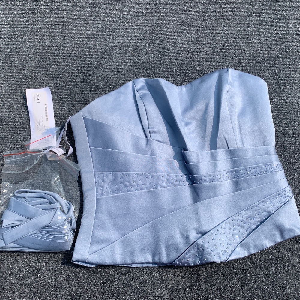 New  Alfred Angelo  bridesmaid top  Size 8 cornflower